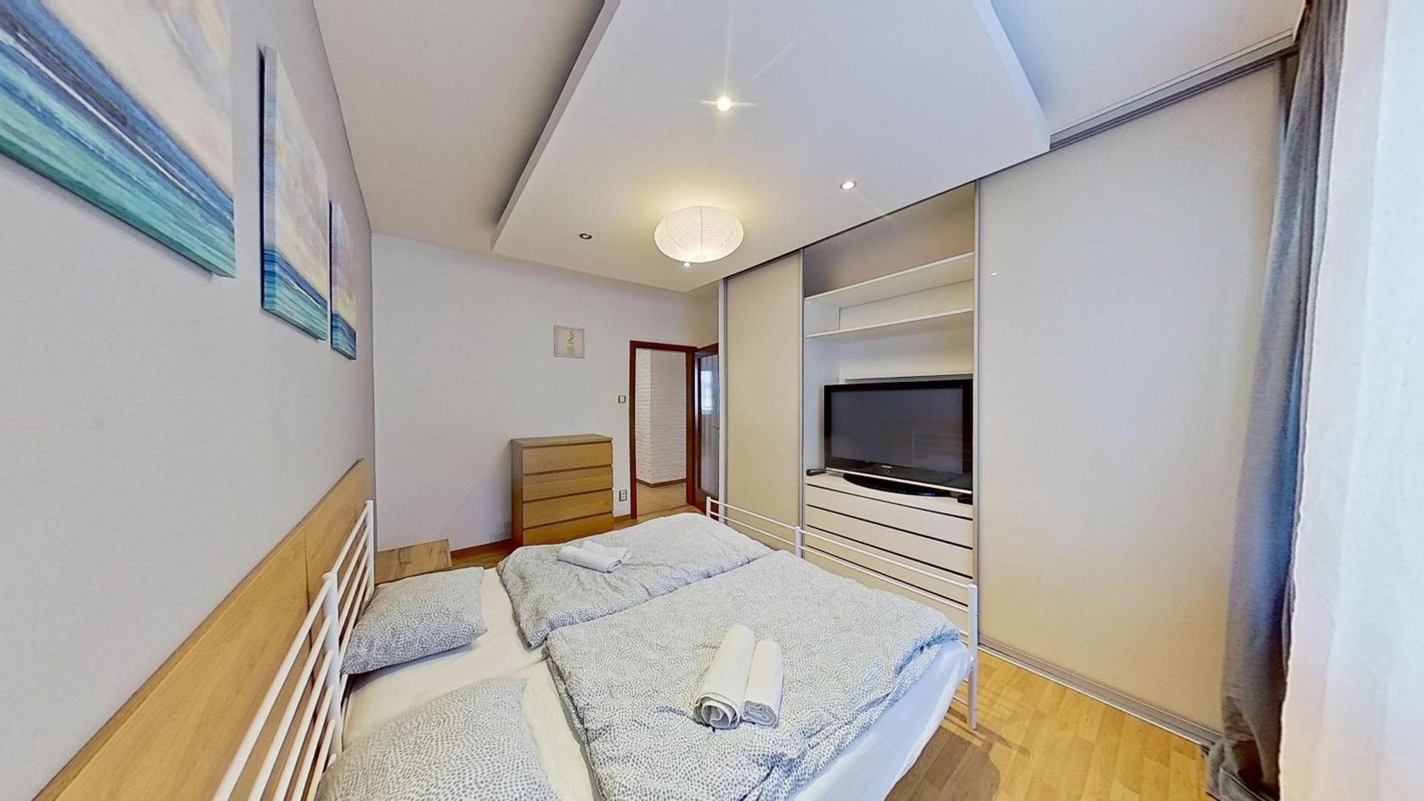 2Br Apt With Free Garage Parking, Close To The Historic Centre 布拉迪斯拉发 外观 照片