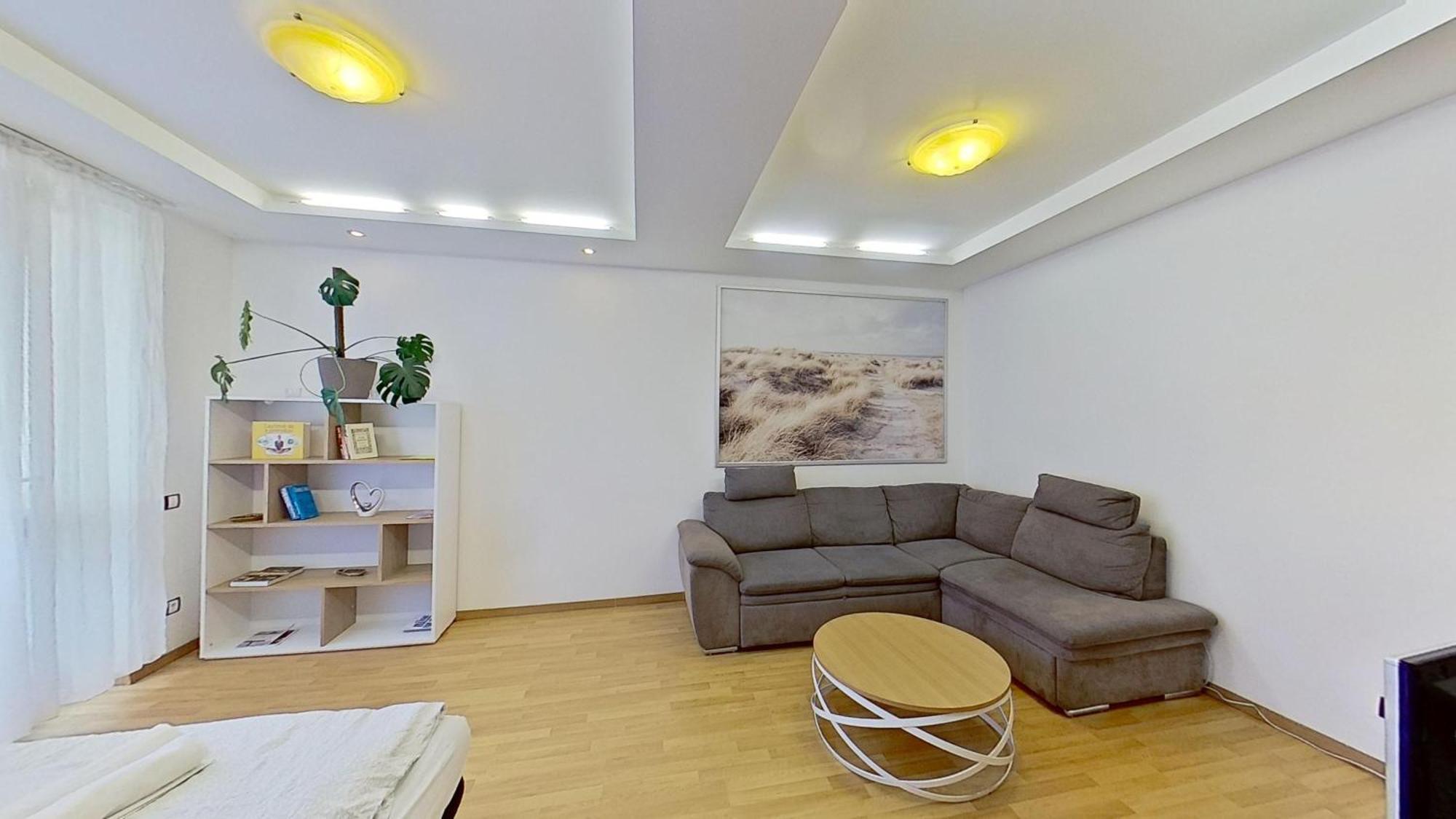2Br Apt With Free Garage Parking, Close To The Historic Centre 布拉迪斯拉发 外观 照片